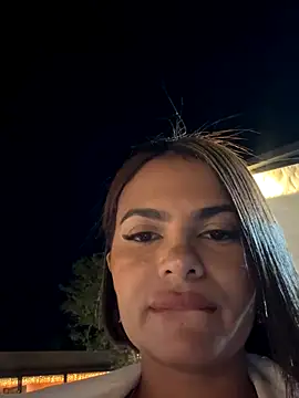 IrinaVelvet live sex cam