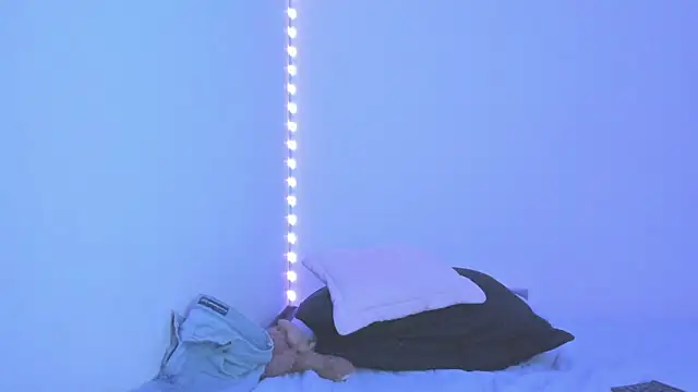 Annie_Walker1's cam snapshot