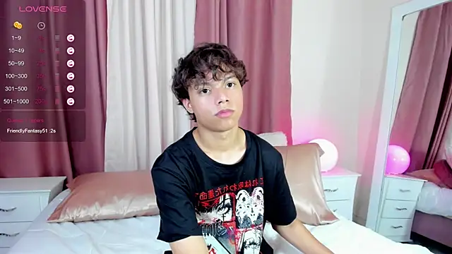 Honeymoon_sariel live sex cam