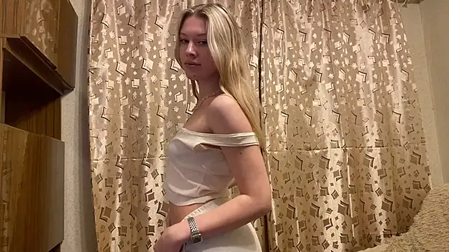 SkyeDavis's cam snapshot