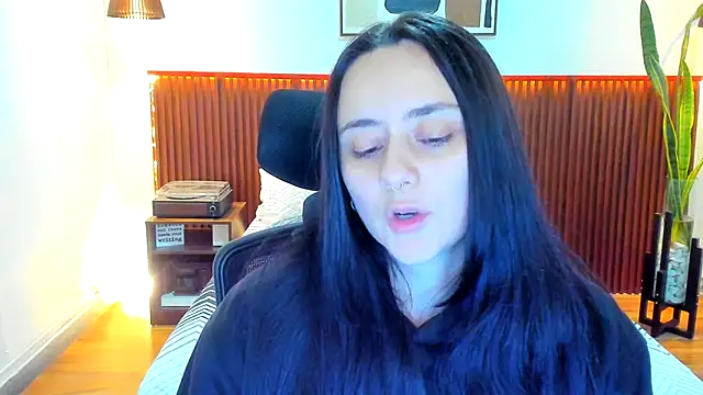 KatherineBond's cam snapshot