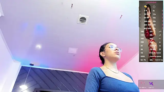 zoe_martins_'s cam snapshot