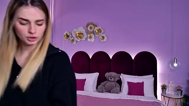 SweetyLicky's cam snapshot