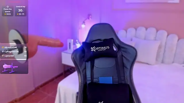 zia_cooper's cam snapshot