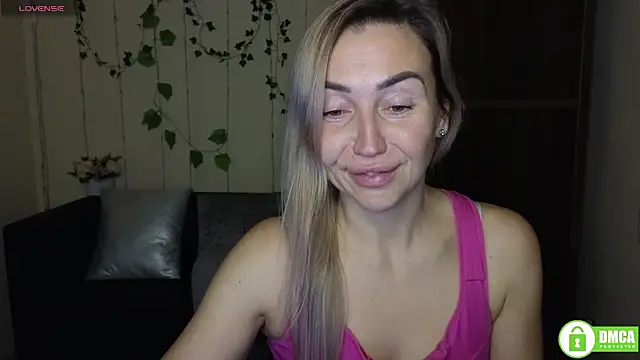 Kiss_julli88I's cam snapshot