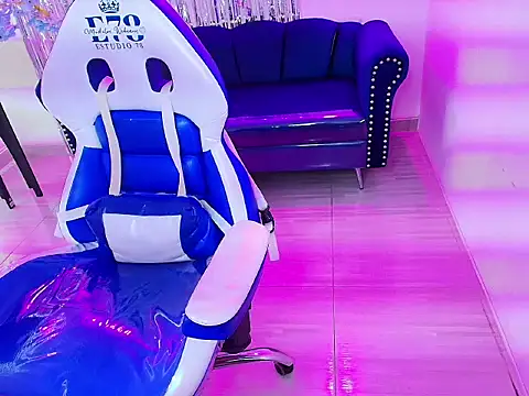 Lucy_greey's cam snapshot