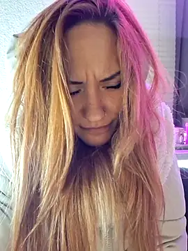 SlimBellaa's cam snapshot