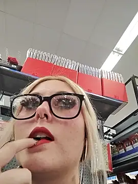 SpiderRose's cam snapshot