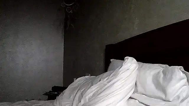 JulianaGold1's cam snapshot