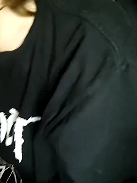 Aashikalaa's cam snapshot