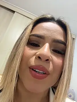 itsdanividarte's cam snapshot