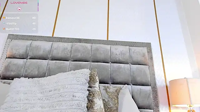 ZaraVesari's cam snapshot