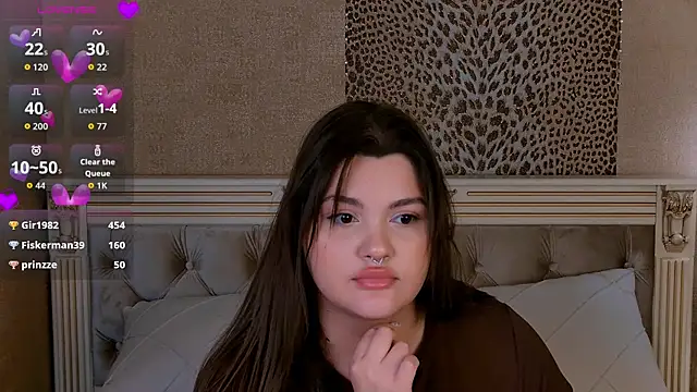 EmilyHyde's cam snapshot