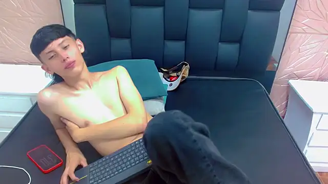 thaigo_twink38 live sex cam