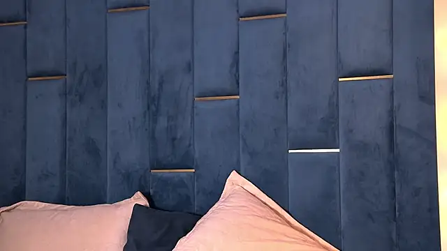 YasminaMoon live sex cam