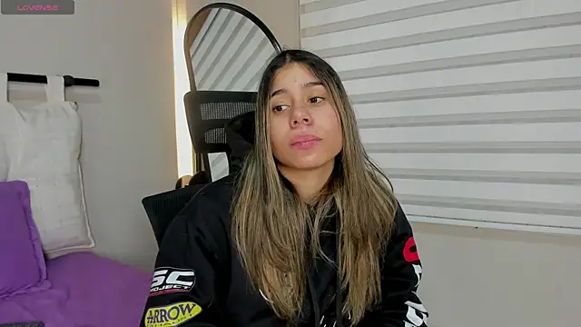 Rachell_criss's cam snapshot