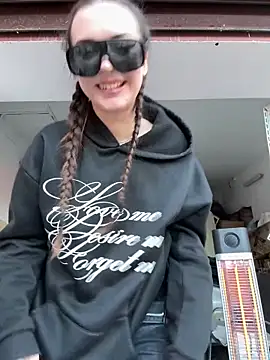 RollDolls's cam snapshot