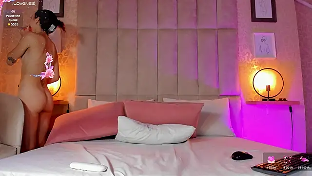 Ashleyy_piink's cam snapshot