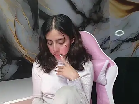 ling_ling24's cam snapshot