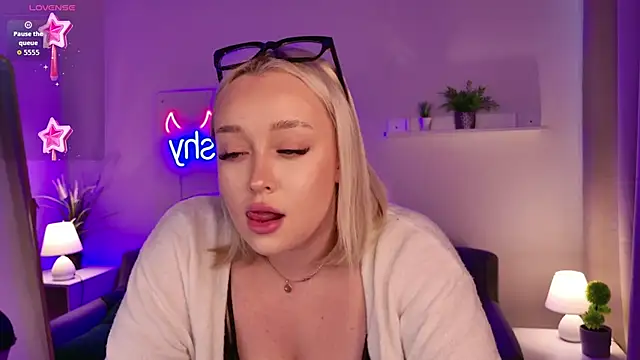 baby_crazy_love's cam snapshot