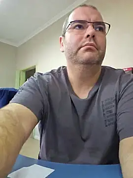 Andrew1900529 live sex cam