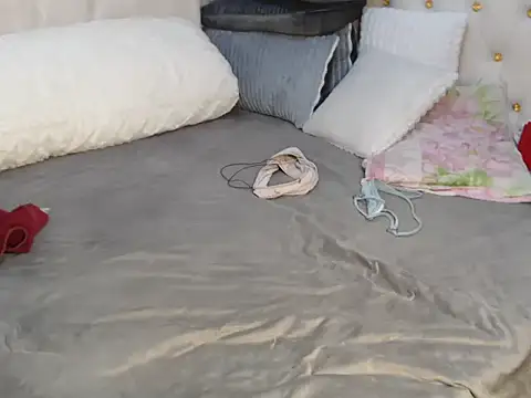 CherryColla's cam snapshot