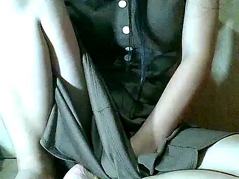 YummyPinay1893's cam snapshot