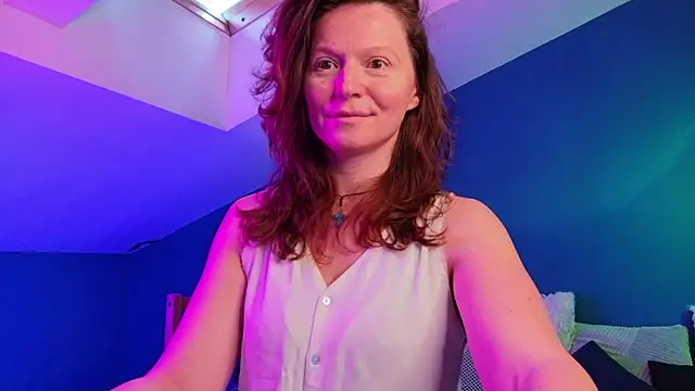 AuroraBorealis__'s cam snapshot