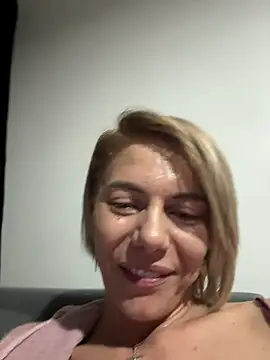 tanyagrey's cam snapshot