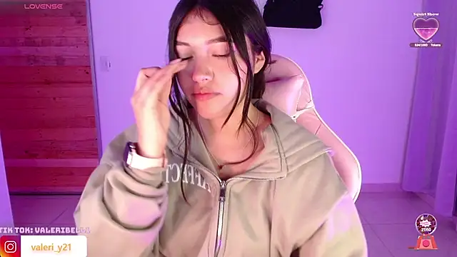 Moonbell_bell's cam snapshot