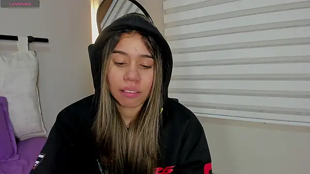 Rachell_criss's cam snapshot