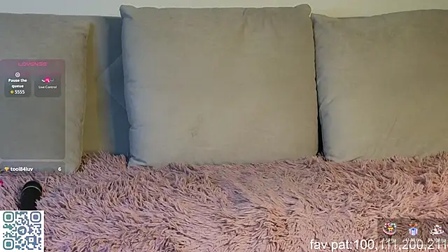 UwuSabrina's cam snapshot