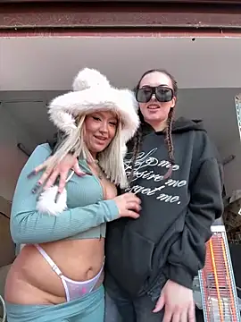 RollDolls's cam snapshot