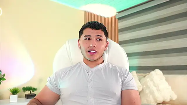 MatiasKorn live sex cam