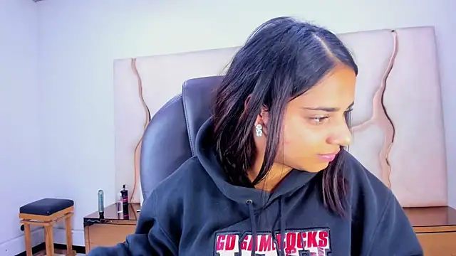 ScarletDoll's cam snapshot