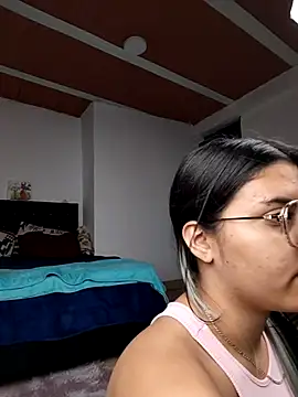 harper_ks's cam snapshot