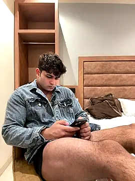 Vihaaanfucks live sex cam