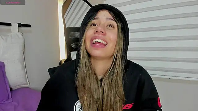 Rachell_criss's cam snapshot