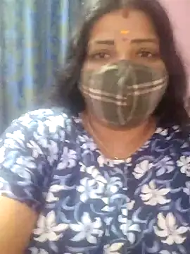 lathikaqueentamil's cam snapshot