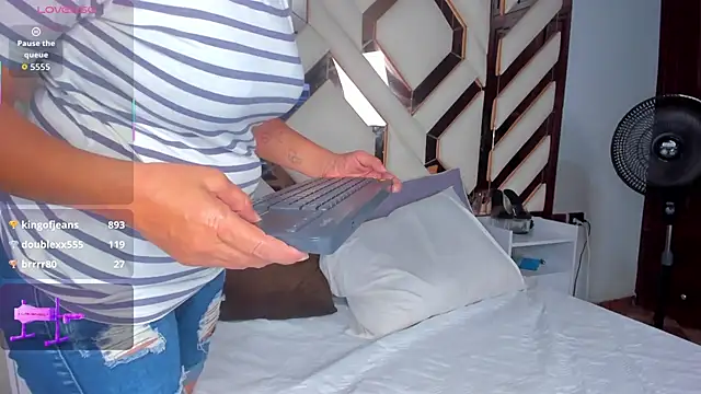 Keyla_Milf's cam snapshot