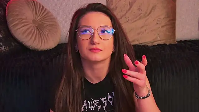 TheaMalekoo's cam snapshot