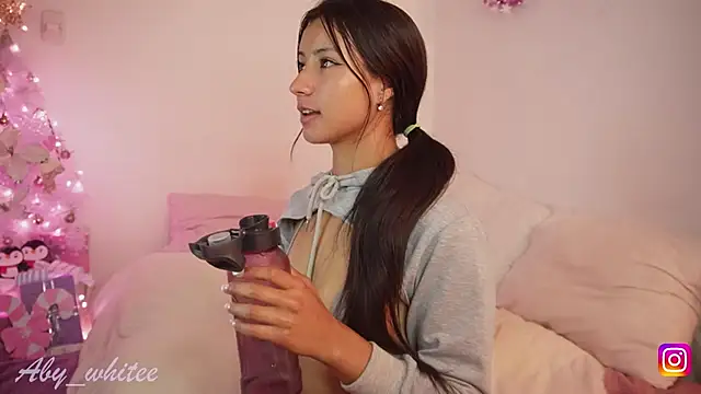 AbyWhitee's cam snapshot