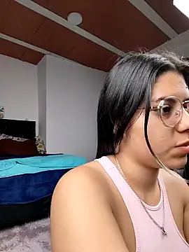 harper_ks's cam snapshot