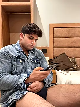 Vihaaanfucks live sex cam