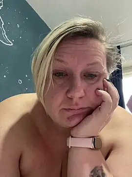 CuteHanna's cam snapshot