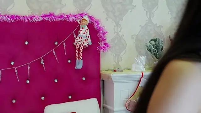 AlexisDevine live sex cam