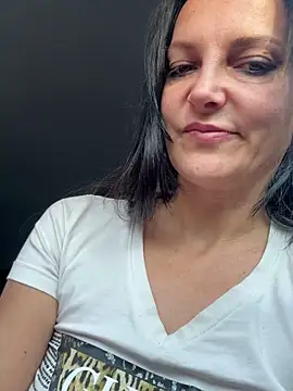 -OLYA-'s cam snapshot