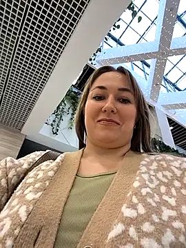 YourSweetRi's cam snapshot