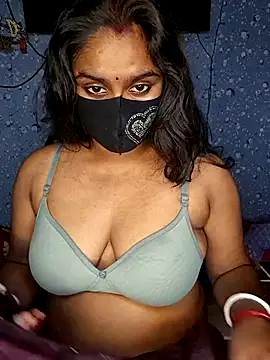 Sweet-Maddlina live sex cam