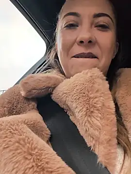 Risky_girl23's cam snapshot